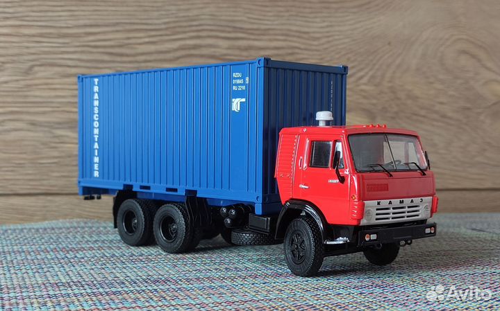 Камаз-53212 контейнеровоз, синий контейнер, 1/43