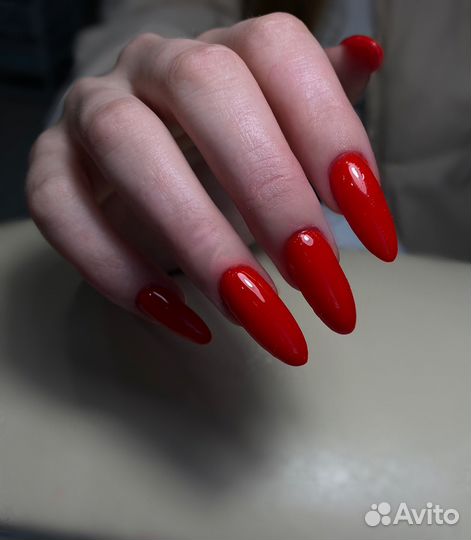 Маникюр,педикюр,нарашивание