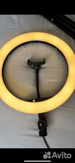 Кольцевая лампа со штативом
