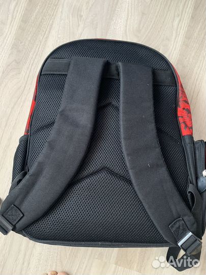 Школьный рюкзак