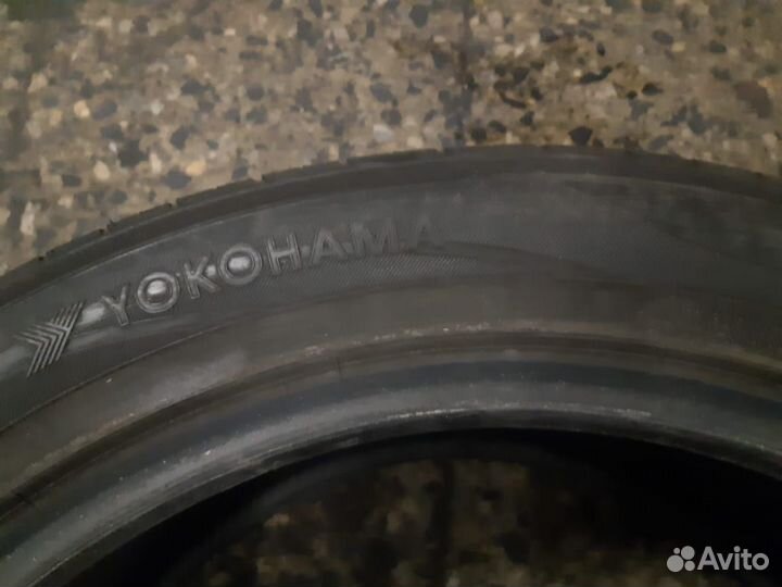 Yokohama Y815 275/45 R20