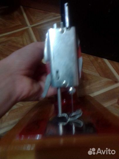 Детская швейная машинка