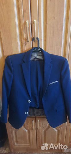 Костюм школьный