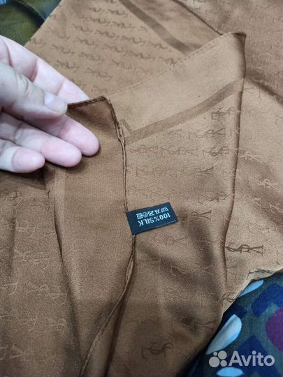 Платок шелковый шоколадный ysl 95см италия