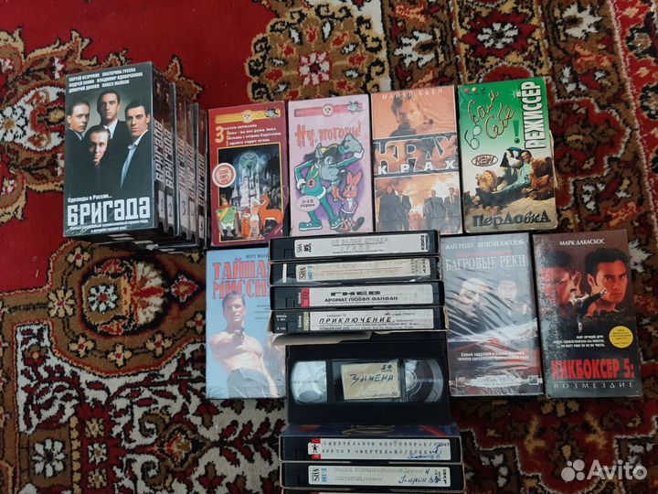 Видеокассеты с фильмами
