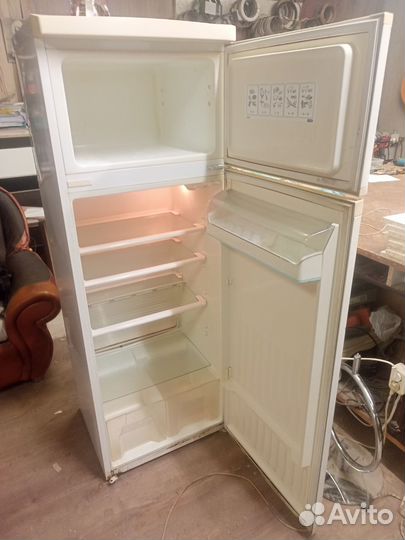 Продаётся холодильник ardo б/у.Доставка