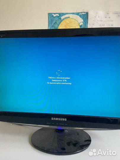 Монитор samsung