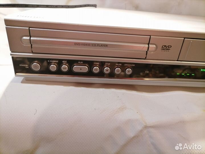 Видеомагнитофон Philips DVP721vr
