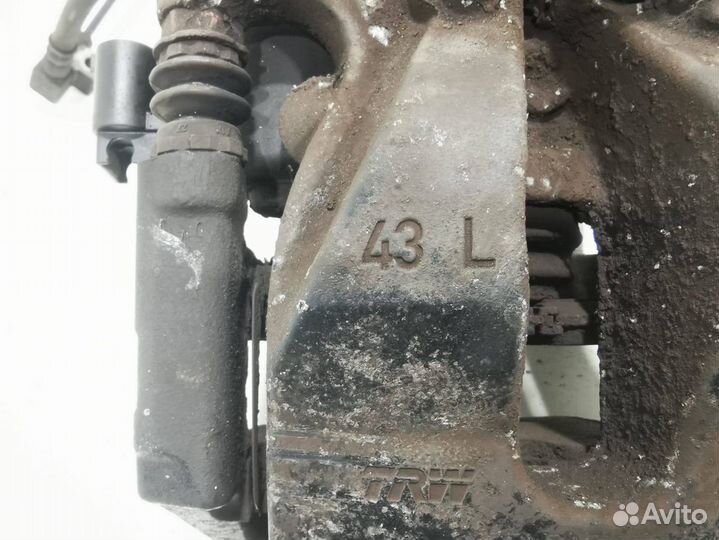 Суппорт тормозной задний левый Land Rover 4