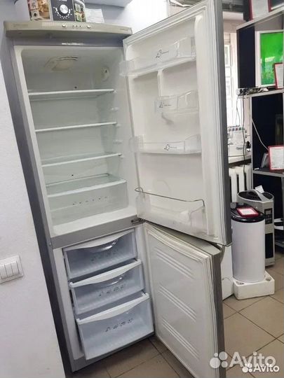 Холодильник Samsung RL-28 fbsw (пр103)