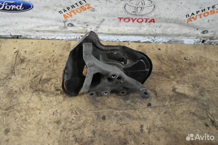 Кулак поворотный передний левый Mercedes-Benz