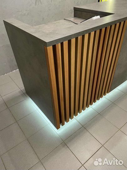 Рецепшен, кассовая зона