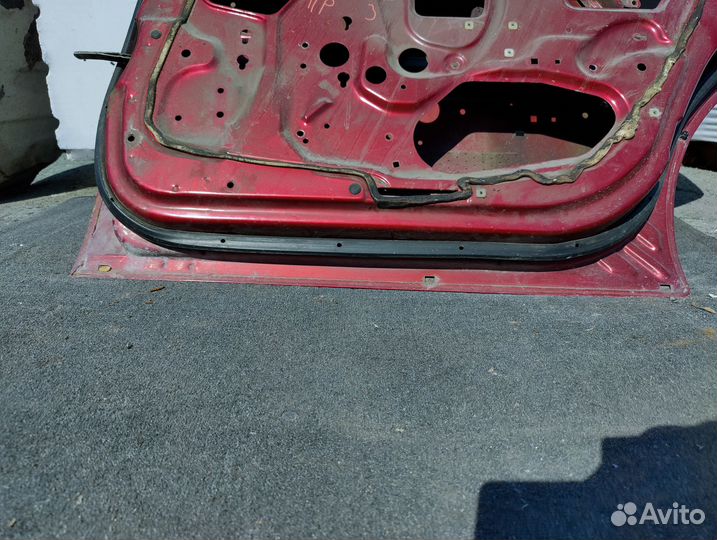 Задняя Правая дверь Rover 827 (ровер 827)