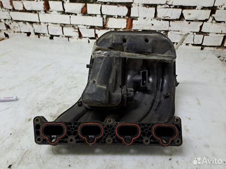 Коллектор впускной