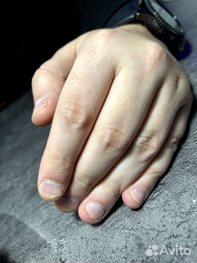 Мастер маникюра