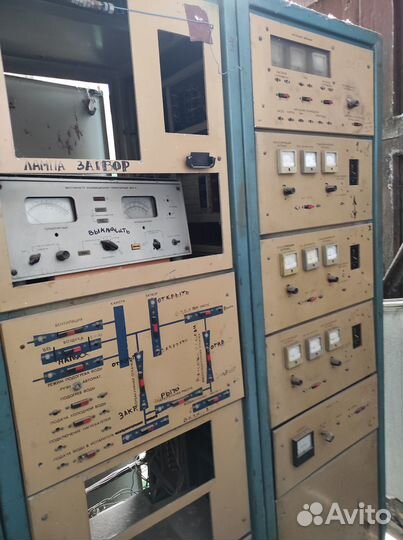 Установка вакуумного напыления ннв-6.6