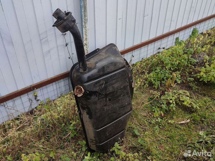 Audi 80 топливный бак