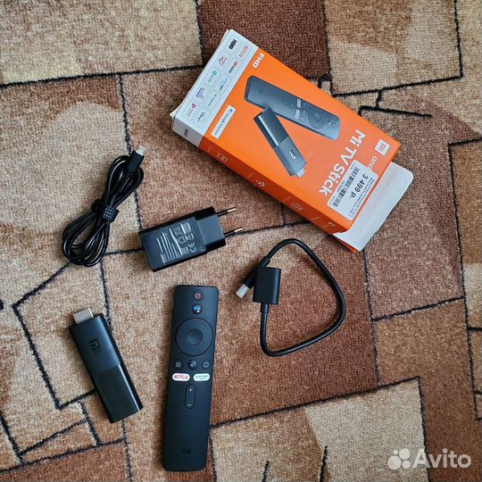 Xiaomi Mi TV Stick (Смарт тв)