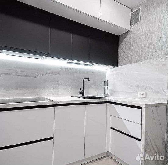 Кухонный гарнитур угловой