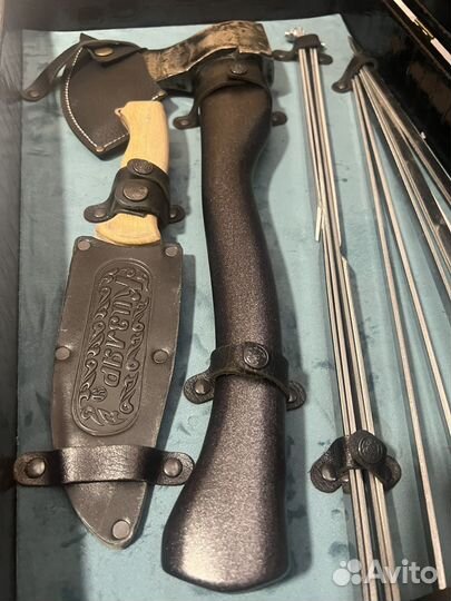 Подарочный набор шампуров в чемодане