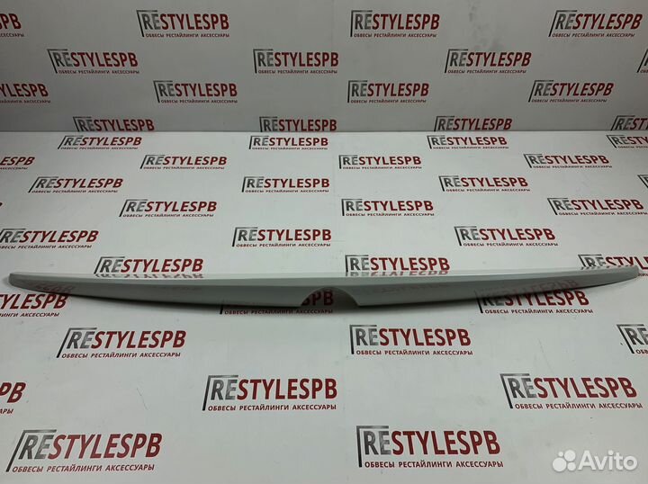 Спойлер Под стекло Lexus GX470 Белый