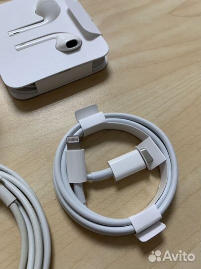 Оригинальные аксессуары Apple