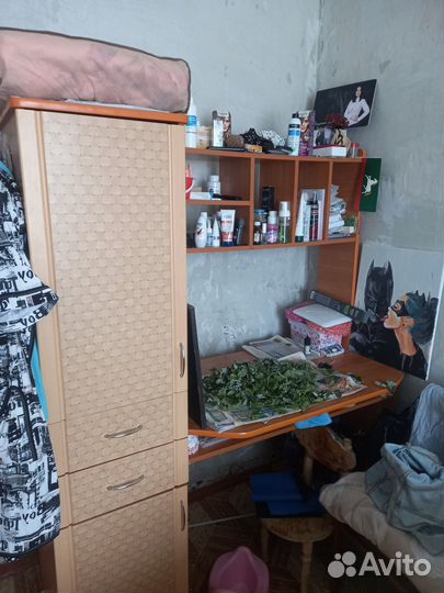 Письменный стол