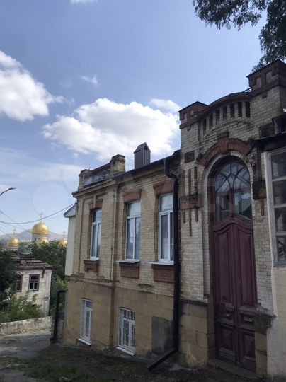 2-к. квартира, 60 м², 1/2 эт.