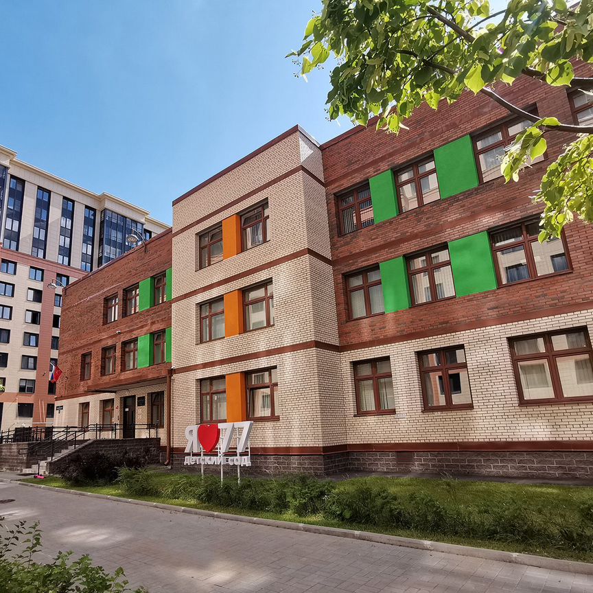 2-к. квартира, 57 м², 10/12 эт.