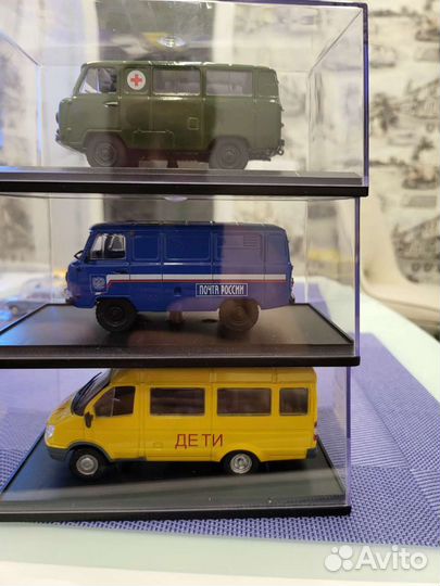 Модели 1:43 в боксах. 