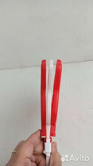 Дудка болельщика и трещетка ладошка болельщика