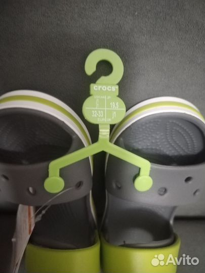 Сандали crocs j1