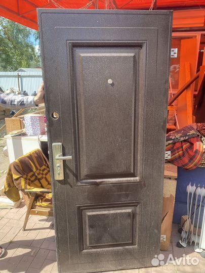 Дверь металлическая входная бу