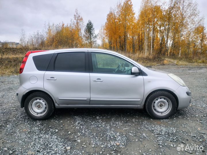 Nissan Note 1.6 AT, 2006, 235 000 км