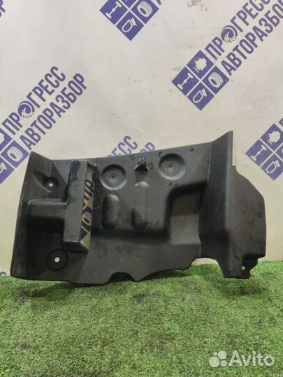 Обшивка багажника правая Renault Symbol седан 1.4