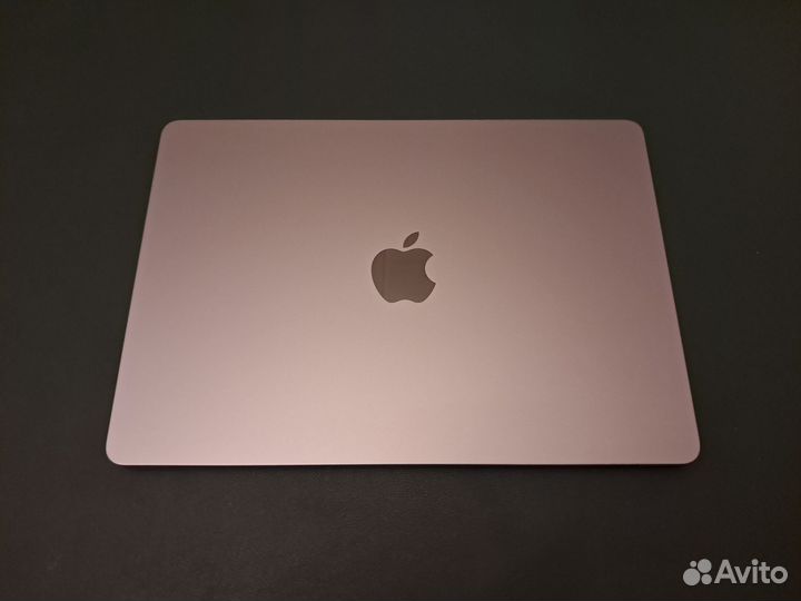 Apple MacBook Air M2 8/256, идеал