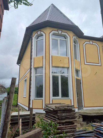 Дом 180 м² на участке 10 сот.