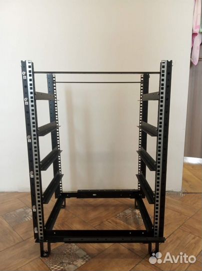 Стойка серверная телеком 19'. высота 70 см