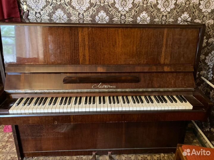 Пианино Ласточка бесплатно