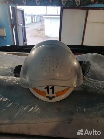 Шлем каска пожарного