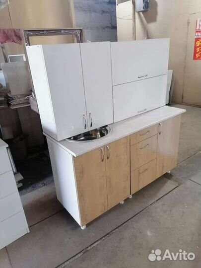 Кухонный гарнитур