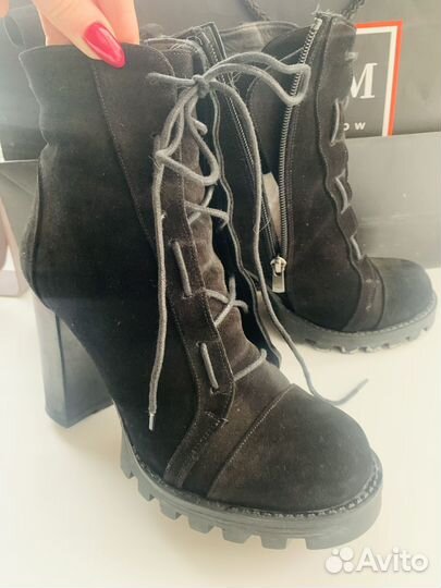 Ботильоны 39 Nursace замшевые