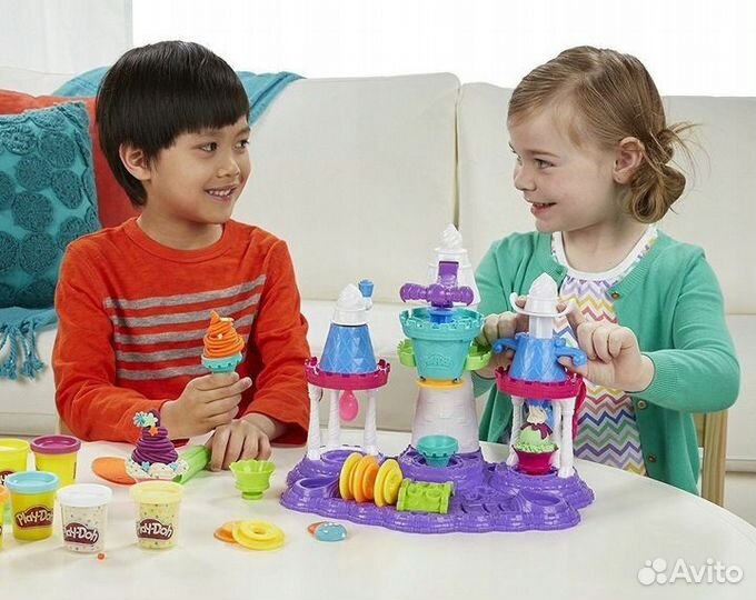 Игровой набор Play-Doh Замок мороженого (B5523)