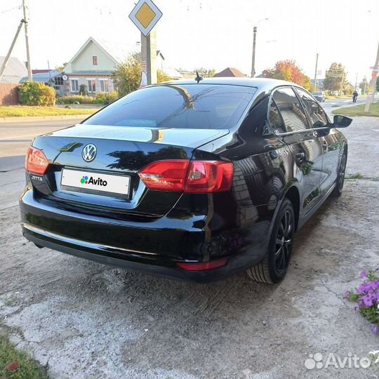 Volkswagen Jetta, 2012