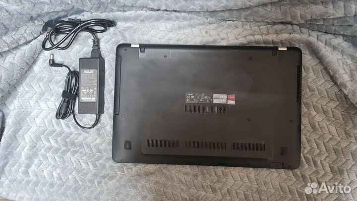 Asus K750JA i7-4700, озу 16 Гб, SSD 500 Гб, 17.3