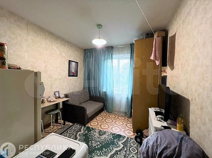 Комната 14 м² в 1-к., 1/10 эт.