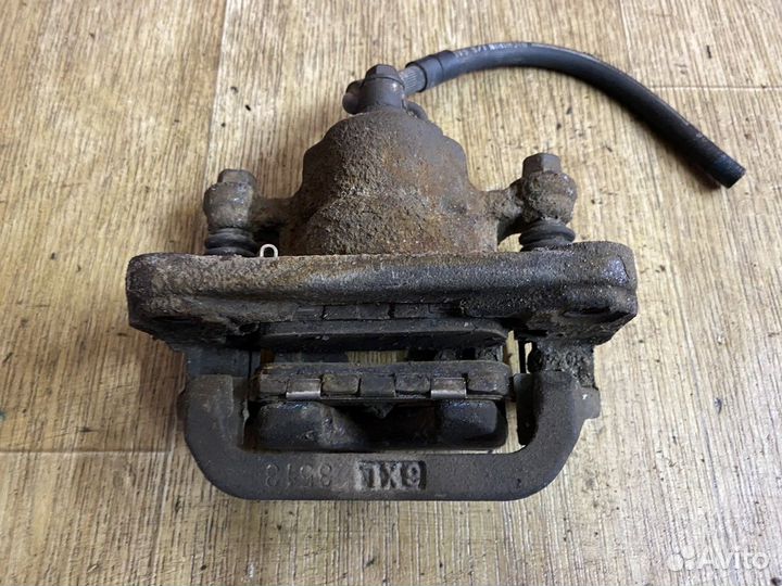 Суппорт задний правый Теана J31 Nissan Teana