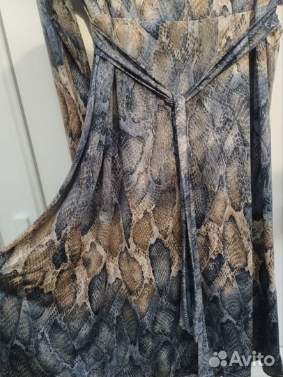 Платье женское с змеиным принтом. Франция