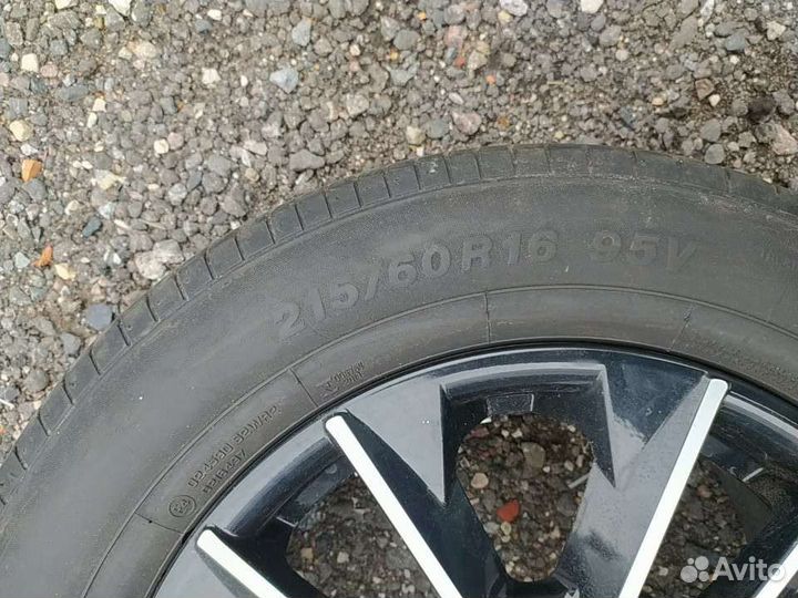 Колеса в сборе для камри 215/60 R16 95