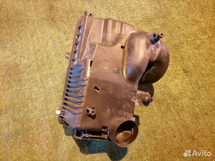 Корпус воздушного фильтра L5-VE L510-13-320A Mazda